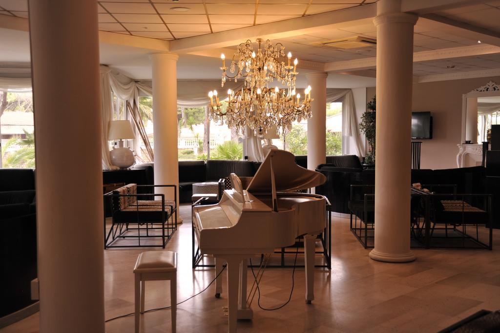Domizia Palace Hotel Baia Domizia Kültér fotó