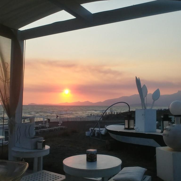 Domizia Palace Hotel Baia Domizia Kültér fotó