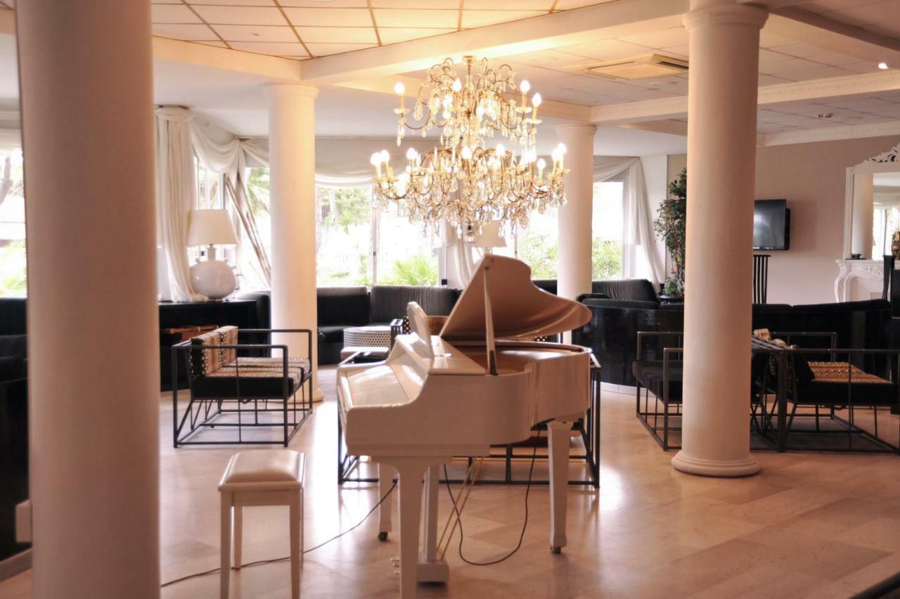 Domizia Palace Hotel Baia Domizia Kültér fotó